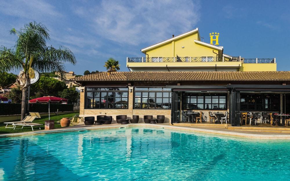 Hotel Villa Tirreno Тарквиния Экстерьер фото
