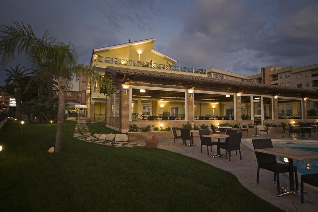 Hotel Villa Tirreno Тарквиния Экстерьер фото