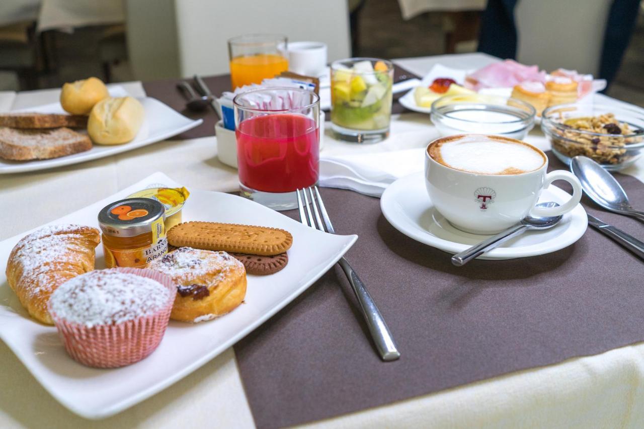 Hotel Villa Tirreno Тарквиния Экстерьер фото