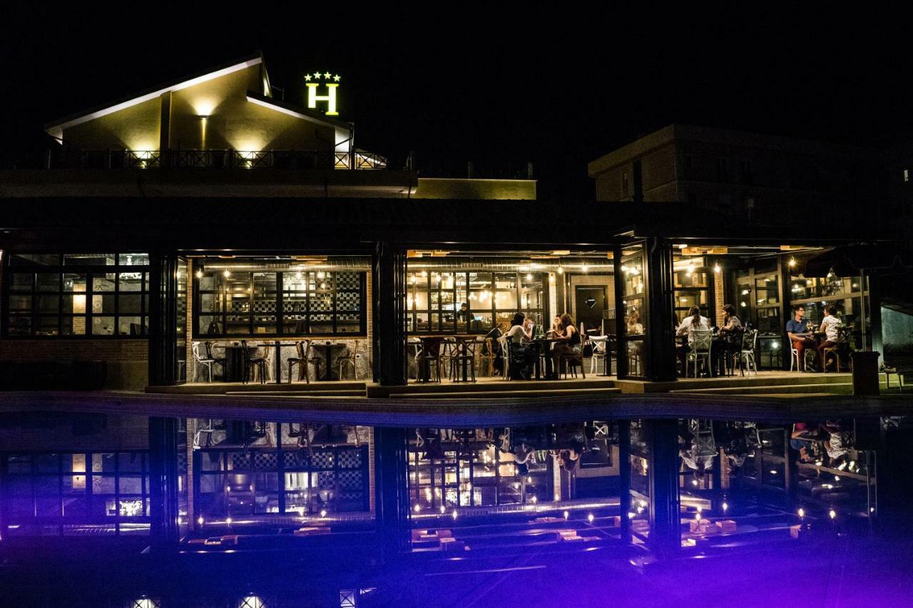 Hotel Villa Tirreno Тарквиния Экстерьер фото