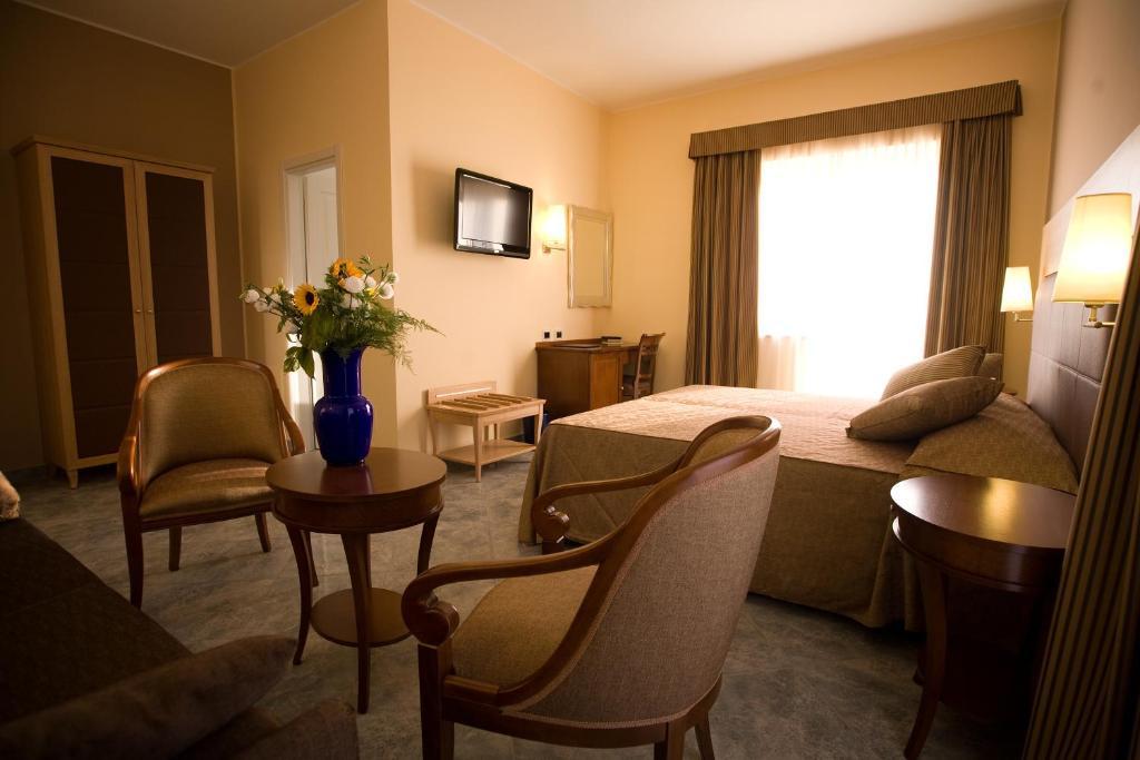 Hotel Villa Tirreno Тарквиния Номер фото