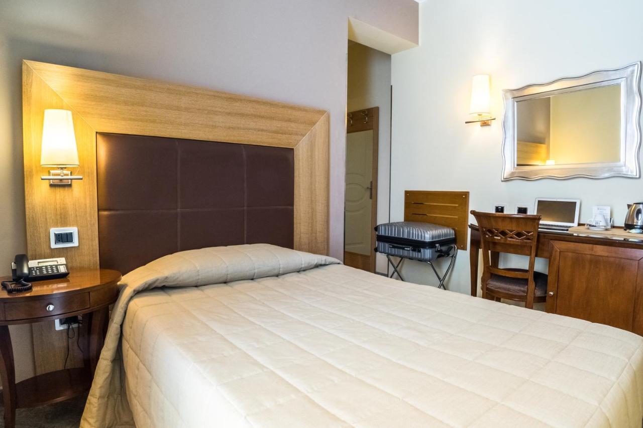 Hotel Villa Tirreno Тарквиния Экстерьер фото